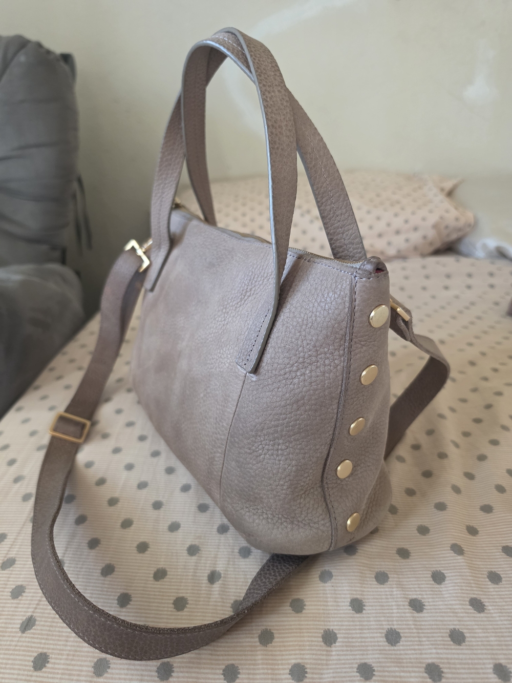 Hammitt Taupe Pebbled Leather Handbag Crossbody Bag with Gold Hardware - Picture 2 of 16